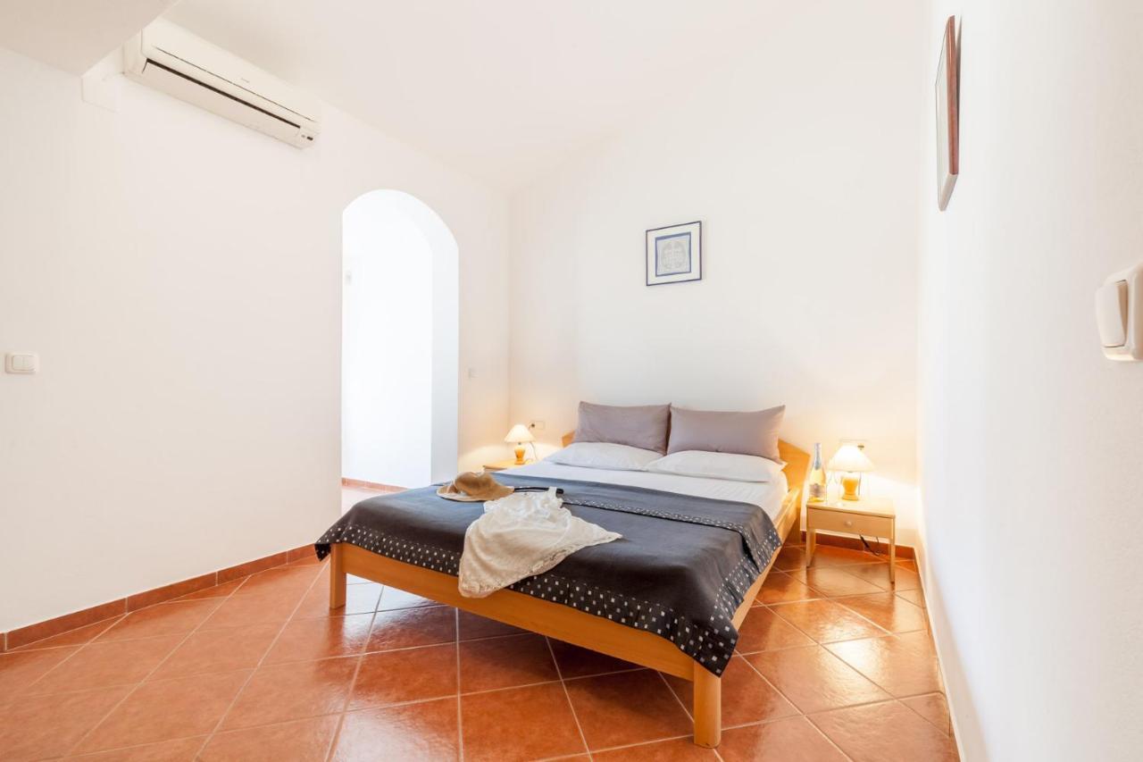 Ferienhaus Rajka Kustići Kültér fotó